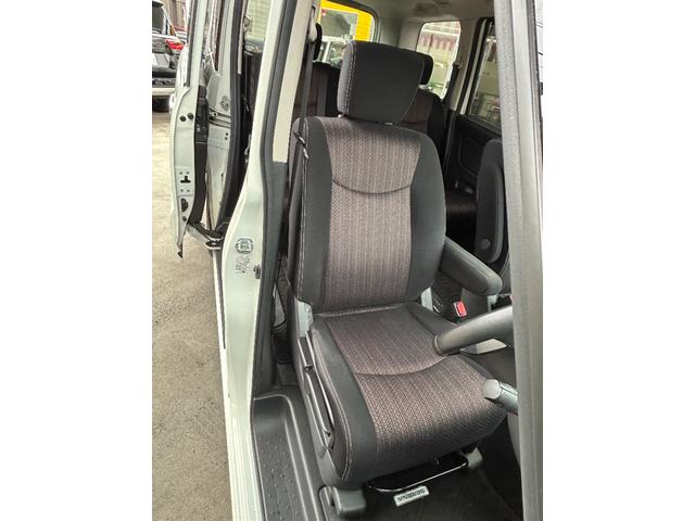 セレナ ハイウェイスター S-ハイブリッド プッシュスタート(9枚目)