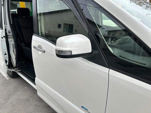 セレナ ハイウェイスター S-ハイブリッド プッシュスタート(16枚目)