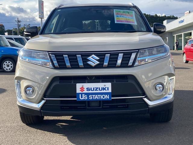 エスクード １．５　３型　ナビ・ＥＴＣ・ドラレコ装備　＊アウトレット＊　ナビ　ＥＴＣ　ドラレコ　４ＷＤ　スズキセーフティーサポート　衝突被害軽減システム　横滑り防止機能　衝突安全ボディ　盗難防止システム　オートライト　プッシュスタート　シートヒーター　オートエアコン（3枚目）