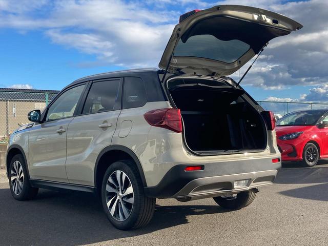 エスクード １．５　３型　ナビ・ＥＴＣ・ドラレコ装備　＊アウトレット＊　ナビ　ＥＴＣ　ドラレコ　４ＷＤ　スズキセーフティーサポート　衝突被害軽減システム　横滑り防止機能　衝突安全ボディ　盗難防止システム　オートライト　プッシュスタート　シートヒーター　オートエアコン（24枚目）