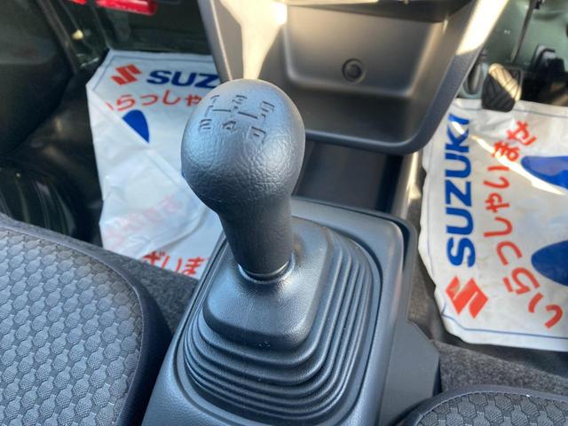 キャリイトラック KX 7型 4WD 5MT 4WD デフロック 純正CDオーディオ スズキセーフティーサポート 衝突被害軽減システム アイドリングストップ 横滑り防止機能 衝突安全ボディ キーレスエントリー(12枚目)