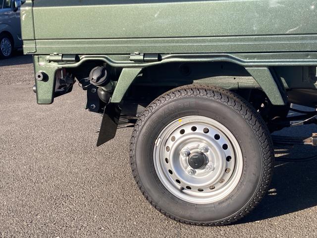 キャリイトラック KX 7型 4WD 5MT 4WD デフロック 純正CDオーディオ スズキセーフティーサポート 衝突被害軽減システム アイドリングストップ 横滑り防止機能 衝突安全ボディ キーレスエントリー(20枚目)