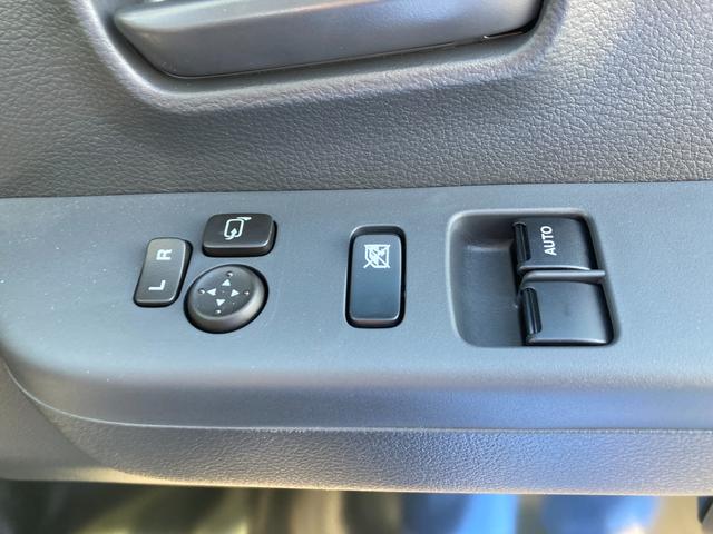 キャリイトラック KX 7型 4WD 5MT 4WD デフロック 純正CDオーディオ スズキセーフティーサポート 衝突被害軽減システム アイドリングストップ 横滑り防止機能 衝突安全ボディ キーレスエントリー(44枚目)