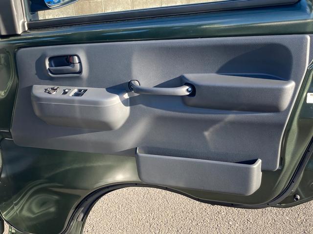 キャリイトラック KX 7型 4WD 5MT 4WD デフロック 純正CDオーディオ スズキセーフティーサポート 衝突被害軽減システム アイドリングストップ 横滑り防止機能 衝突安全ボディ キーレスエントリー(45枚目)