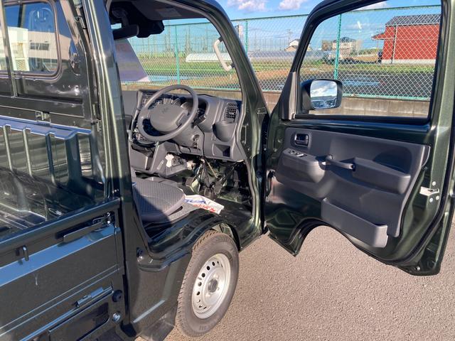 キャリイトラック KX 7型 4WD 5MT 4WD デフロック 純正CDオーディオ スズキセーフティーサポート 衝突被害軽減システム アイドリングストップ 横滑り防止機能 衝突安全ボディ キーレスエントリー(46枚目)