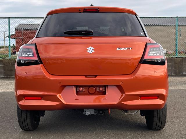 スイフト XG 4WD ディスプレイオーディオ アダプティブクルーズコントロール ディスプレイオーディオ スズキセーフティーサポート 衝突被害軽減システム 横滑り防止機能 衝突安全ボディ 盗難防止システム Bluetooth プッシュスタート(3枚目)
