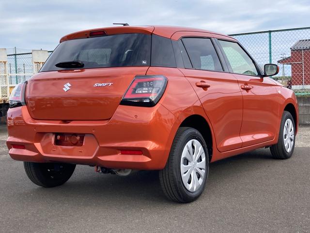 スイフト XG 4WD ディスプレイオーディオ アダプティブクルーズコントロール ディスプレイオーディオ スズキセーフティーサポート 衝突被害軽減システム 横滑り防止機能 衝突安全ボディ 盗難防止システム Bluetooth プッシュスタート(8枚目)