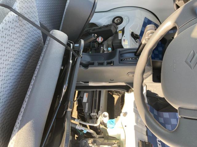 キャリイトラック KCエアコンパワステ 6型 4WD 4AT 4WD AM/FMラジオ スズキセーフティーサポート 衝突被害軽減システム アイドリングストップ 横滑り防止機能 衝突安全ボディ(17枚目)