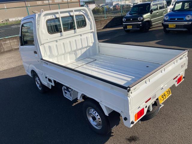 キャリイトラック KCエアコンパワステ 6型 4WD 4AT 4WD AM/FMラジオ スズキセーフティーサポート 衝突被害軽減システム アイドリングストップ 横滑り防止機能 衝突安全ボディ(23枚目)