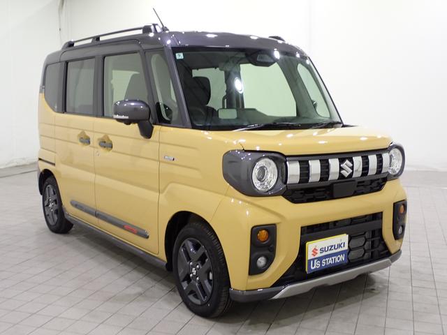 スペーシア ギア　ＨＹＢＲＩＤ　ＸＺターボ　４ＷＤ　全方位ナビ　ナビ　全方位カメラ　ステアリングヒーター　４ＷＤ　スズキセーフティーサポート　衝突被害軽減システム　アイドリングストップ　横滑り防止機能　衝突安全ボディ　盗難防止システム　スライドドア　シートヒーター（4枚目）