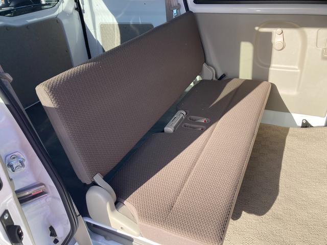 エブリイ PC 6型 4WD CVT パートタイム4WD CVT スズキセーフティーサポート 衝突被害軽減システム アイドリングストップ 横滑り防止機能 衝突安全ボディ オートライト スライドドア シートヒーター(14枚目)