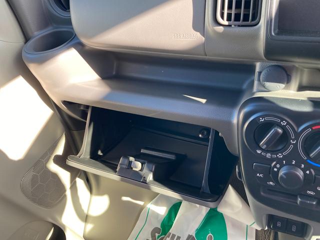 エブリイ PC 6型 4WD CVT パートタイム4WD CVT スズキセーフティーサポート 衝突被害軽減システム アイドリングストップ 横滑り防止機能 衝突安全ボディ オートライト スライドドア シートヒーター(16枚目)