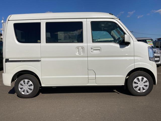 エブリイ JOINターボ 6型 4WD CVT *アウトレット* パートタイム4WD CVT スズキセーフティーサポート 衝突被害軽減システム アイドリングストップ 横滑り防止機能 衝突安全ボディ 盗難防止システム スライドドア プッシュスタート シートヒーター(5枚目)