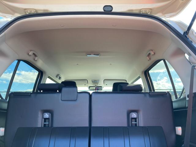 クロスビー HYBRID MV 4型 アダプティブクルーズコントロール スズキセーフティーサポート 衝突被害軽減システム アイドリングストップ 横滑り防止機能 衝突安全ボディ 盗難防止システム オートライト プッシュスタート シートヒーター オートエアコン ターボ(25枚目)