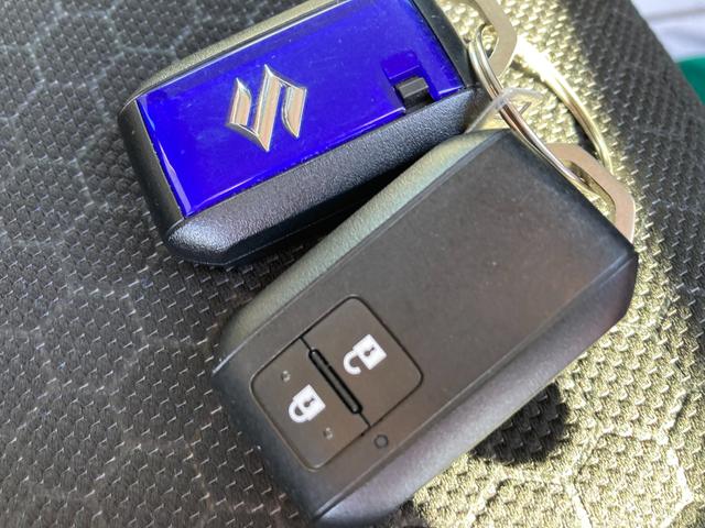 クロスビー HYBRID MV 4型 アダプティブクルーズコントロール スズキセーフティーサポート 衝突被害軽減システム アイドリングストップ 横滑り防止機能 衝突安全ボディ 盗難防止システム オートライト プッシュスタート シートヒーター オートエアコン ターボ(51枚目)