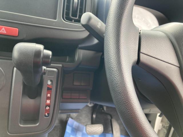 アルト ！先行初売！Ｌ　２型　＊アウトレット＊　社外アルミホイール　スズキセーフティーサポート　衝突被害軽減システム　アイドリングストップ　横滑り防止機能　衝突安全ボディ　オートライト　シートヒーター　キーレスエントリー　マニュアルレベリング（39枚目）