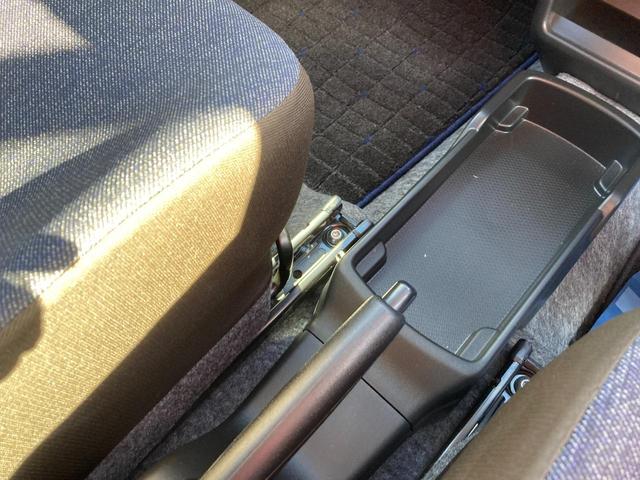 アルト ！先行初売！ＨＹＢＲＩＤ　Ｓ　２型　スズキセーフティーサポート　衝突被害軽減システム　アイドリングストップ　横滑り防止機能　衝突安全ボディ　オートライト　シートヒーター　キーレスエントリー（36枚目）