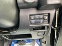 安全装置類のスイッチは運転席から手の届く位置に配置されておりますので、万が一の際にもスムーズに操作が可能です。