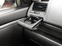 ご納車前にはプロの整備士が点検を行い、交換の必要がある部品は交換してからご納車いたします。また、その後の点検・整備・車検等も当社にお任せください。