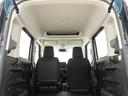 ご納車後の定期的点検に合わせて、「エンジンオイル&フィルター交換」を行うお得なメンテナンスパッケージの「安心メンテナンスパック」をおすすめしております。詳細については当店スタッフまでお尋ねください。