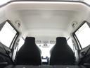 ご納車後の定期的点検に合わせて、「エンジンオイル&フィルター交換」を行うお得なメンテナンスパッケージの「安心メンテナンスパック」をおすすめしております。詳細については当店スタッフまでお尋ねください。