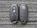 【スマートキー】スマートキー付きです。キーをポケットに入れたままでもドアのロック&アンロックができ、雨の日や、荷物の多い日に大活躍!