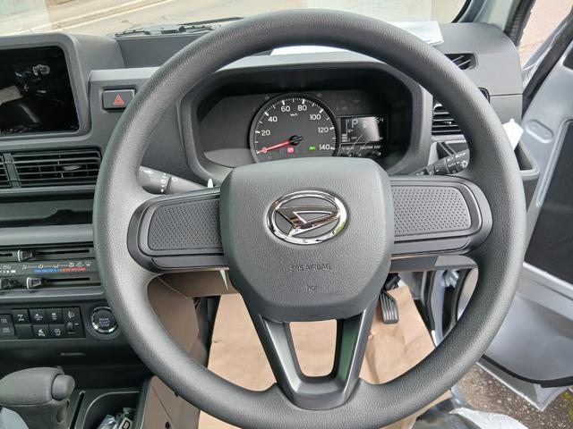 ハイゼットトラック エクストラ　届出済未使用車　４ＷＤ　ＣＶＴ　電動格納ミラー　プッシュスタート　スマートキー　パワーウィンドウ　エアコン　衝突軽減ブレーキ　コーナーセンサー　フォグライト　作業灯　オーディオレス　６カ月保証（5枚目）