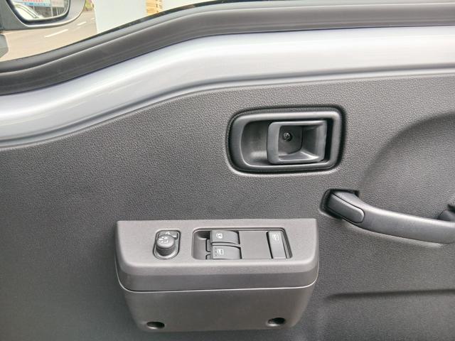 ハイゼットトラック エクストラ　届出済未使用車　４ＷＤ　ＣＶＴ　電動格納ミラー　プッシュスタート　スマートキー　パワーウィンドウ　エアコン　衝突軽減ブレーキ　コーナーセンサー　フォグライト　作業灯　オーディオレス　６カ月保証（8枚目）
