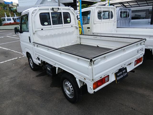 アクティトラック タウン　４ＷＤ　５ＭＴ　エアコン付き　ドアバイザー　フロアマット　荷台マット　テールゲートチェーン　レザーシート　６カ月保証（2枚目）