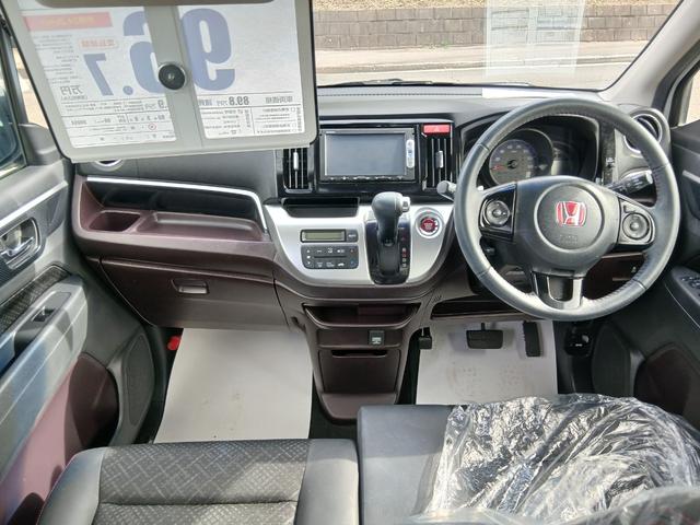 N-WGNカスタム G・ターボパッケージ 4WD ターボ あんしんパッケージ HIDヘッドライト フォグライト ワンセグナビ バックカメラ ETC ハーフレザーシート オートエアコン スマートキー プッシュスタート アルミホイール 1年保証(5枚目)