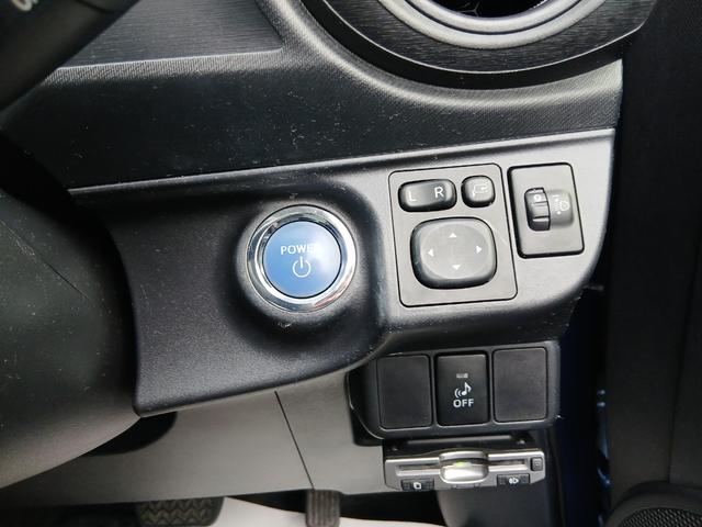 アクア Ｓ　ハイブリッド　スマートキー　プッシュスタート　オートエアコン　７インチナビ　バックカメラ　ＥＴＣ　フルセグテレビ　ＣＤ　ＤＶＤ　ブルートゥース　ＡＭＦＭ　ＳＤ　６カ月保証（8枚目）