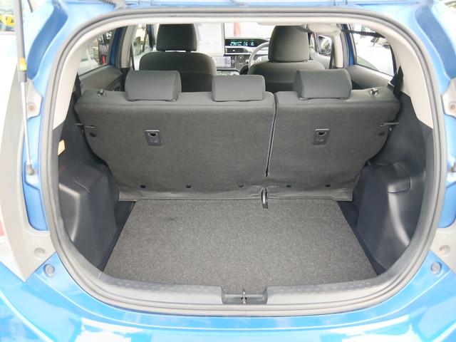 アクア Ｓ　ハイブリッド　スマートキー　プッシュスタート　オートエアコン　７インチナビ　バックカメラ　ＥＴＣ　フルセグテレビ　ＣＤ　ＤＶＤ　ブルートゥース　ＡＭＦＭ　ＳＤ　６カ月保証（17枚目）