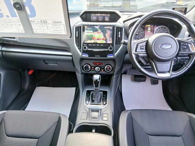 インプレッサスポーツ ２．０ｉ－Ｌアイサイト　４ＷＤ　衝突軽減ブレーキ　ＳＤナビ　フルセグテレビ　ＣＤ／ＤＶＤ　ラジオ　ブルートゥース　バックカメラ　ＥＴＣ　スマートキー　プッシュスタート　オートエアコン　アルミホイール　６カ月保証（5枚目）