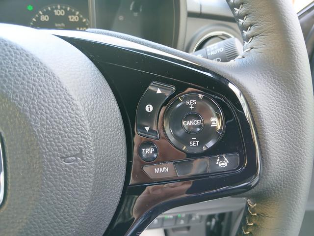 高速道路での長距離運転が楽々！！車間距離を認識して自動で加減速もしてくれます。アダプティブクルーズコントロール付き！！