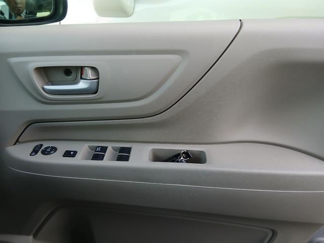 N-WGN G・ターボパッケージ 4WD ターボ ナビパケ SDナビ バックカメラ ETC HIDヘッドライト オートリトラミラー 運転席助手席シートヒーター オートエアコン プラズマクラスター ヒーテッドドアミラー 1年保証(10枚目)