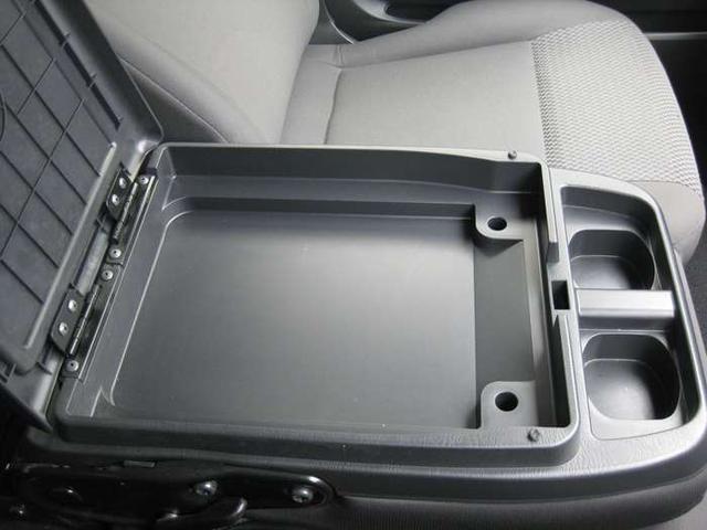 キャラバン ＤＸ　ディーゼル　４ＷＤ　ターボ　シートヒーター　６人乗り（16枚目）