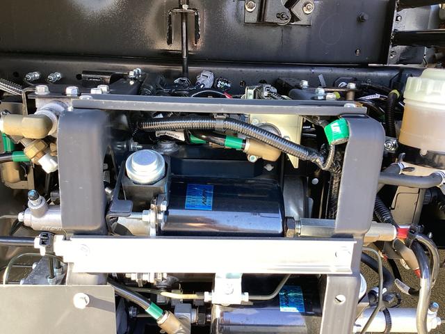 フォワード 　３．５ｔ積載ダンプ　５．２Ｄ　極東開発工業製ダンプ　Ｌゲート　電動コボレーン　左電動ミラー　バックカメラ　未使用車（17枚目）