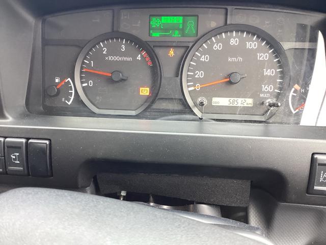 エルフトラック 　冷蔵冷凍車　トプレック製　中温ー５°Ｃ設定　ラッシングレール　片側スライドドア　プラスチックスノコ　最大積載量１５５０ｋｇ　パワーウィンドウ　電動格納ミラー　後輪Ｗタイヤ（12枚目）