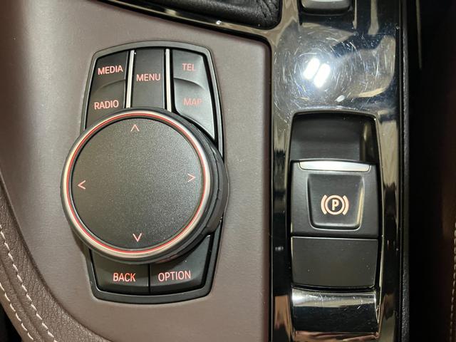 Ｘ１ ｘＤｒｉｖｅ　１８ｄ　ｘライン　ハイラインパッケージ　モカレザー　シートヒーティング　パワーバックドア　純正ＨＤＤナビ　バックカメラ　ドライビングアシスト　ＣＤ　ＤＶＤ　コンフォートアクセル（26枚目）