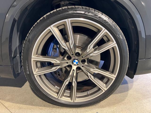 Ｘ５ Ｍ５０ｉ　Ｖ８ツインターボ　４輪エアサスペンション　パノラマサンルーフ　２２インチ　フロントマッサージシート　デジタルキー　ハンズオフアシスト　ステアリングヒーティング（58枚目）