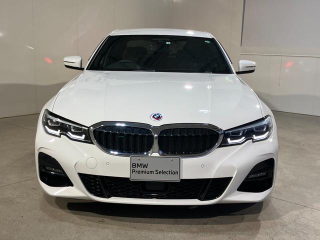 ３シリーズ ３２０ｄ　ｘＤｒｉｖｅ　Ｍスポーツ　ハンズオフアシスト　アクティブクルーズ　リバースアシスト　デジタルキー　オートトランク　アップルカープレイ　パーソナルＡＩ　アルカンタラコンビシート　純正１８インチ（12枚目）