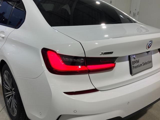 ３シリーズ ３２０ｄ　ｘＤｒｉｖｅ　Ｍスポーツ　ハンズオフアシスト　アクティブクルーズ　リバースアシスト　デジタルキー　オートトランク　アップルカープレイ　パーソナルＡＩ　アルカンタラコンビシート　純正１８インチ（24枚目）