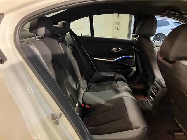 ３シリーズ ３２０ｄ　ｘＤｒｉｖｅ　Ｍスポーツ　ハンズオフアシスト　アクティブクルーズ　リバースアシスト　デジタルキー　オートトランク　アップルカープレイ　パーソナルＡＩ　アルカンタラコンビシート　純正１８インチ（40枚目）