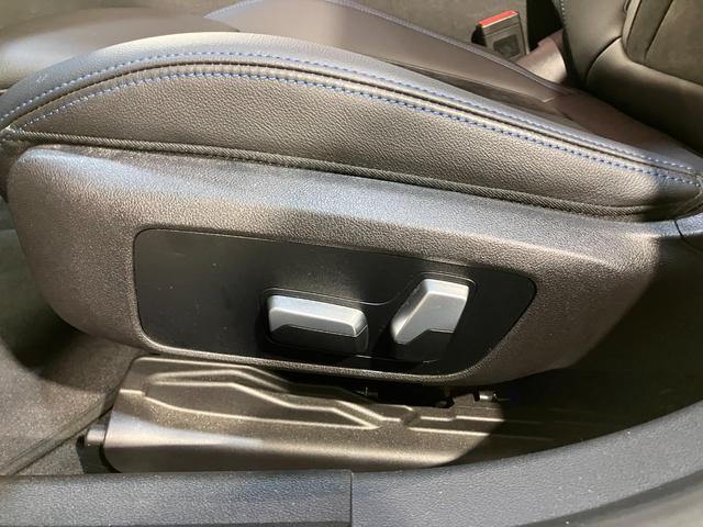 ３シリーズ ３２０ｄ　ｘＤｒｉｖｅ　Ｍスポーツ　ハンズオフアシスト　アクティブクルーズ　リバースアシスト　デジタルキー　オートトランク　アップルカープレイ　パーソナルＡＩ　アルカンタラコンビシート　純正１８インチ（46枚目）