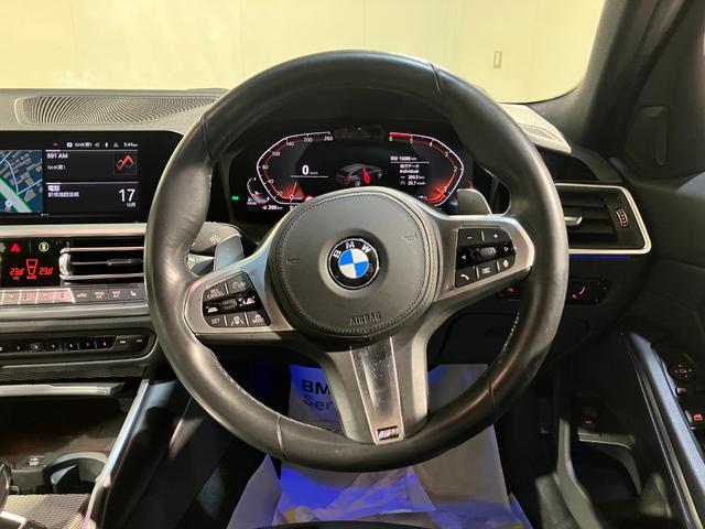 ３シリーズ ３２０ｄ　ｘＤｒｉｖｅツーリング　Ｍスポーツ　サテンアルミウィンドウモール　サラウンドビュー　アクティブクルーズ　アップルカープレイ　リバースアシスト　パーソナルＡＩ　リバースアシスト　ステアリングアシスト（3枚目）