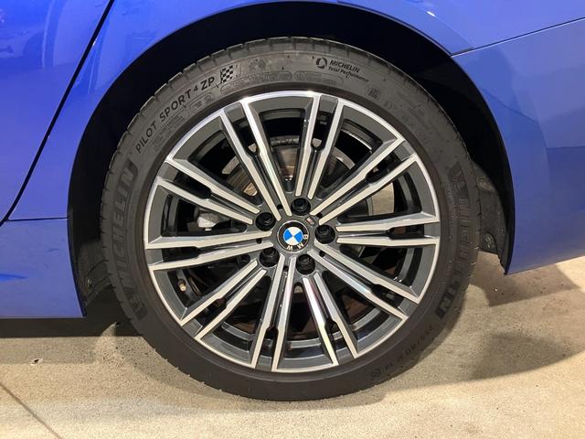 ３シリーズ ３２０ｄ　ｘＤｒｉｖｅツーリング　Ｍスポーツ　サテンアルミウィンドウモール　サラウンドビュー　アクティブクルーズ　アップルカープレイ　リバースアシスト　パーソナルＡＩ　リバースアシスト　ステアリングアシスト（17枚目）