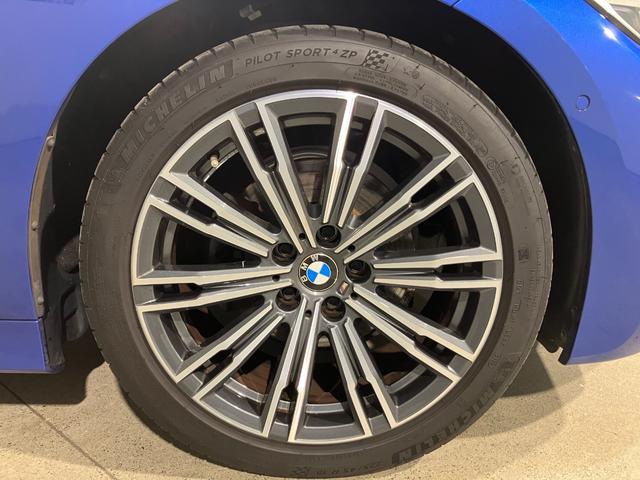 ３シリーズ ３２０ｄ　ｘＤｒｉｖｅツーリング　Ｍスポーツ　サテンアルミウィンドウモール　サラウンドビュー　アクティブクルーズ　アップルカープレイ　リバースアシスト　パーソナルＡＩ　リバースアシスト　ステアリングアシスト（20枚目）