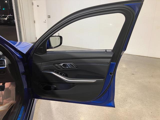 ３シリーズ ３２０ｄ　ｘＤｒｉｖｅツーリング　Ｍスポーツ　サテンアルミウィンドウモール　サラウンドビュー　アクティブクルーズ　アップルカープレイ　リバースアシスト　パーソナルＡＩ　リバースアシスト　ステアリングアシスト（54枚目）