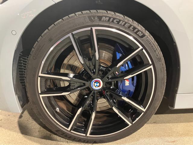 ３シリーズ Ｍ３４０ｉ　ｘＤｒｉｖｅ　後期モデル　カーブドディスプレイ　６気筒ターボエンジン　ハーマンカードンサウンド　サラウンドビュー　ハンズオフアシスト　アクティブクルーズ　パーソナルＡＩ　リバースアシスト（17枚目）