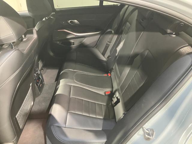 ３シリーズ Ｍ３４０ｉ　ｘＤｒｉｖｅ　後期モデル　カーブドディスプレイ　６気筒ターボエンジン　ハーマンカードンサウンド　サラウンドビュー　ハンズオフアシスト　アクティブクルーズ　パーソナルＡＩ　リバースアシスト（30枚目）